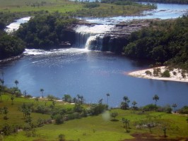 Canaima - Isten tenyerén 