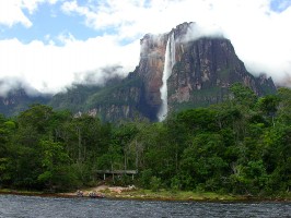 Canaima - Isten tenyerén 