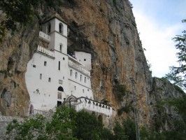 Durmitor Nemzeti Park Ostrog-kolostor