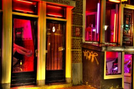 Amszterdam - Észak Velencéje éjszakánként vad táncot jár 