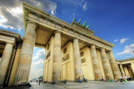 Berlin felett az ég Brandenburgi kapu