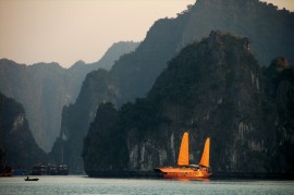 Halong, a leszálló sárkányok öble 