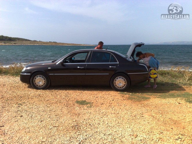 Lancia thesis japan