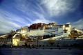 Potala-palota, csillog gyngy a vilg tetejn  - 