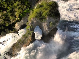 Rheinfall – szivrvny a Rajna felett 